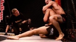 Gunnar chokes Eugene Fadiora
